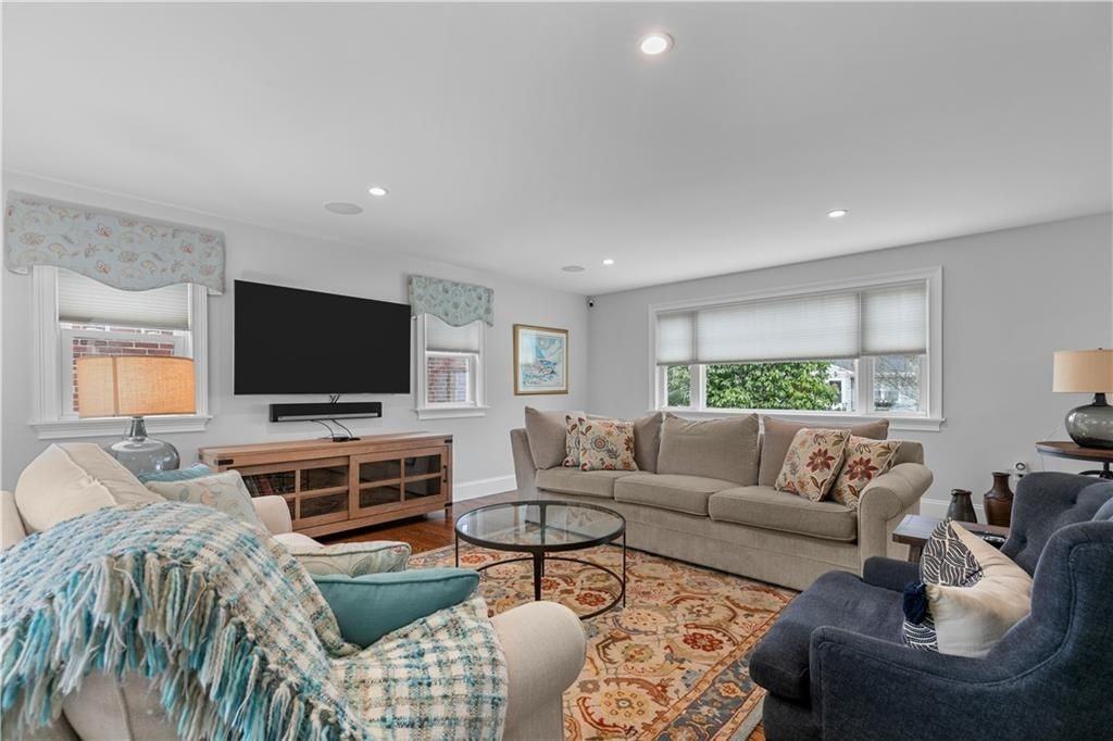 36 Keeher Ave - Photo 4 of 23