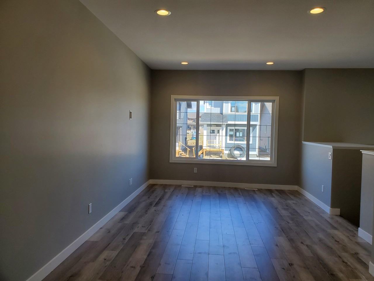 McFaull Manor - Photo 4 of 13