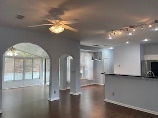 420 Ruby Forest Pkwy - Photo 2 of 15