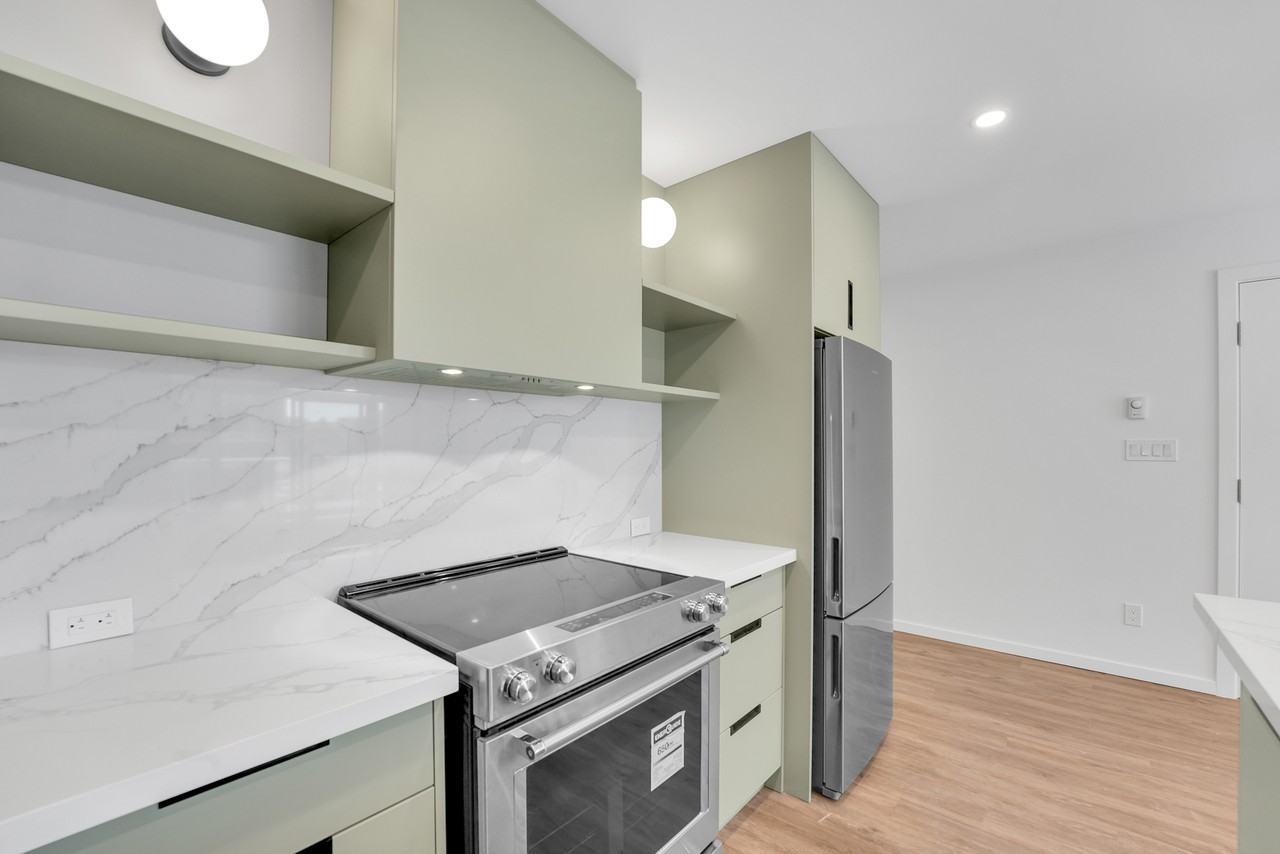 Urban Edge Heights B - Photo 3 of 13