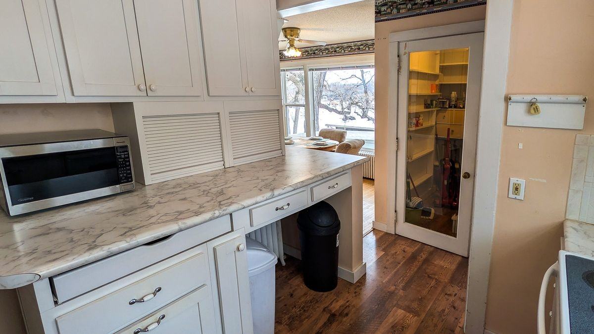 519 Park Ave - Photo 3 of 18