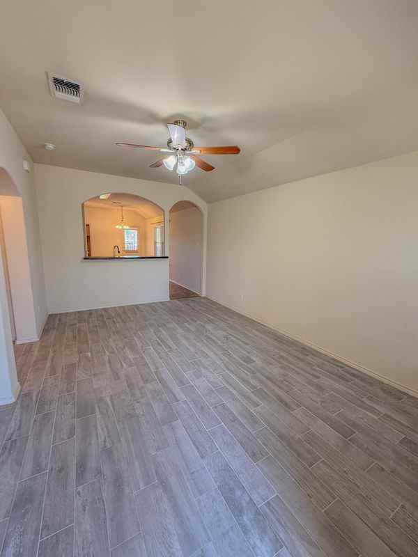 412 Azurite Dr - Photo 4 of 23