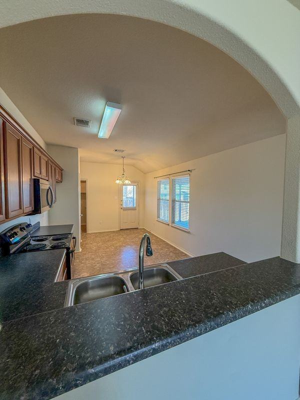 412 Azurite Dr - Photo 7 of 23