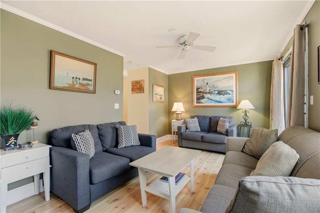 216 Goddard Row - Photo 2 of 30