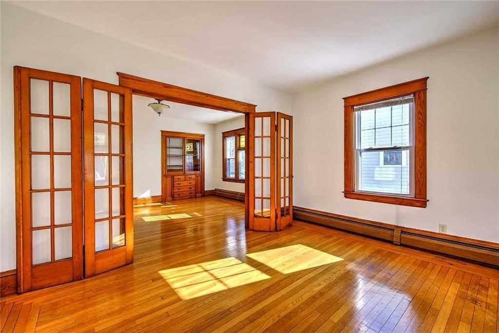 910 Hope St ##1 - Photo 6 of 32