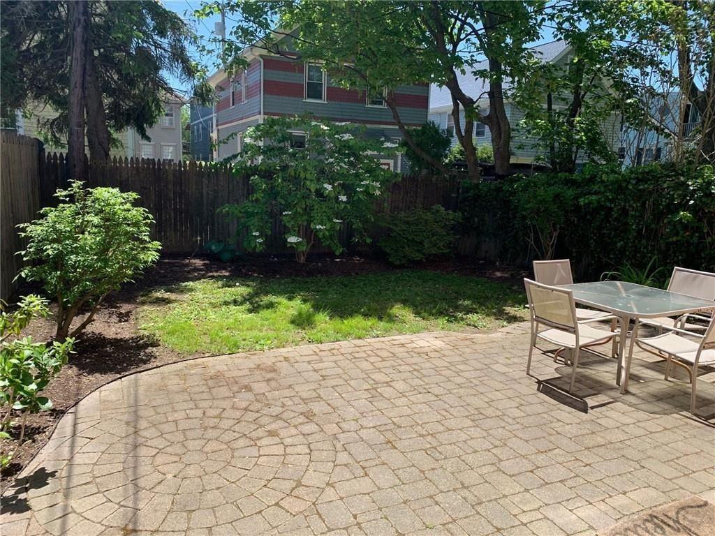 27 Young St ##2 - Photo 5 of 22