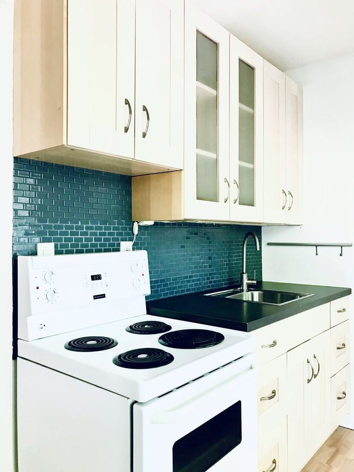 Urquhart House - Photo 2 of 18