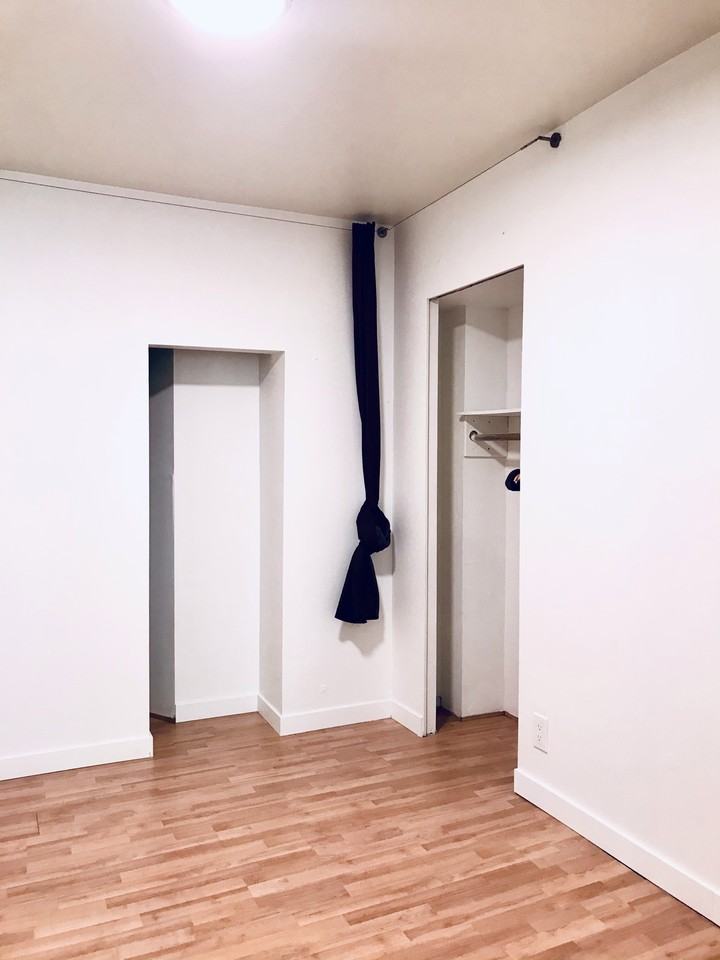 Urquhart House - Photo 4 of 18