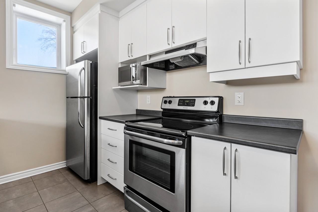 500 Ovana Cres - Photo 2 of 32