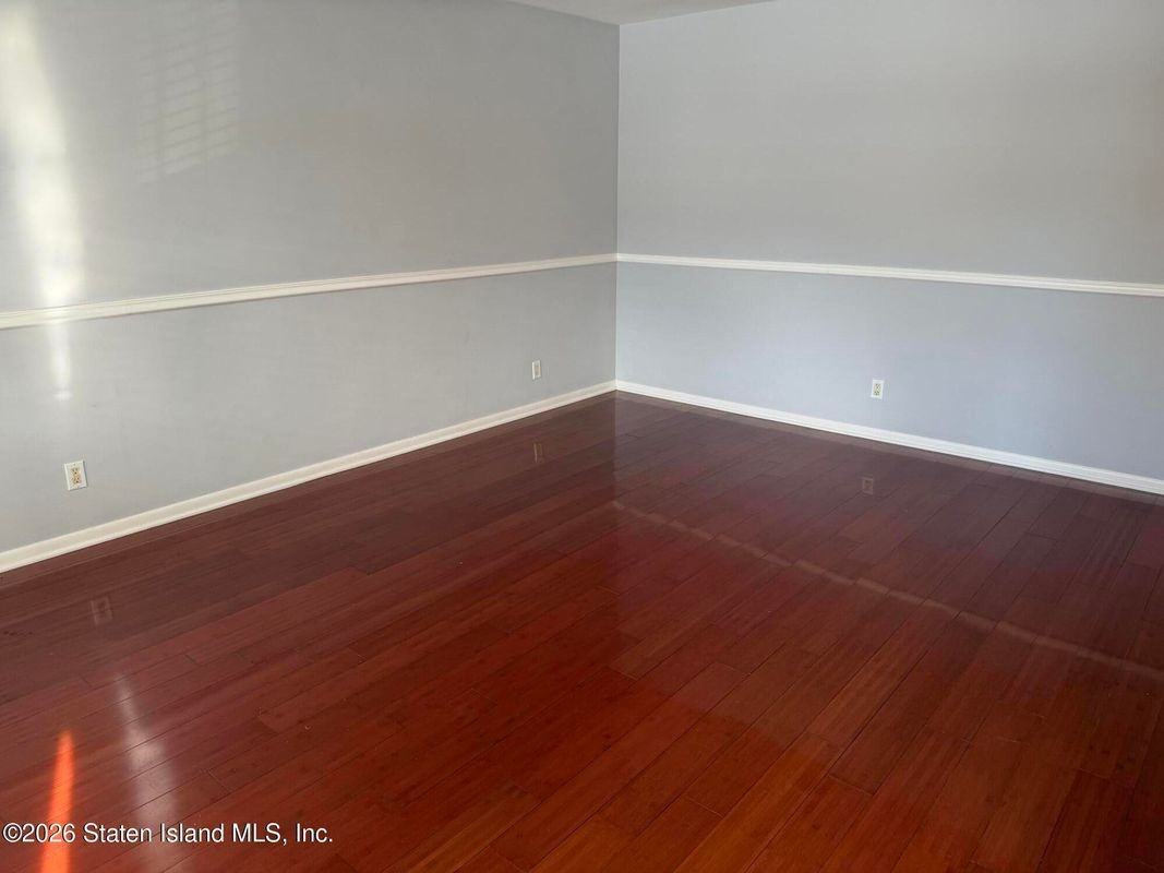 26 Driggs St - Photo 6 of 20