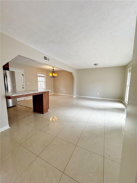 392 Harmony Grove Rd - Photo 5 of 25