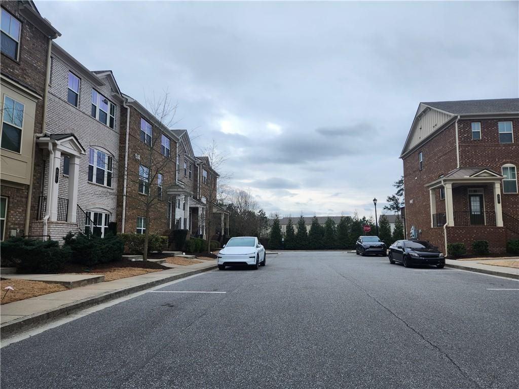 596 Sunset Park Dr - Photo 2 of 13