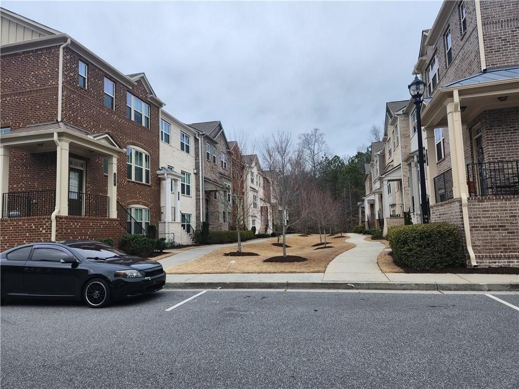 596 Sunset Park Dr - Photo 3 of 13