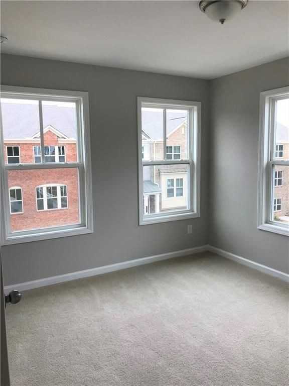 596 Sunset Park Dr - Photo 5 of 13