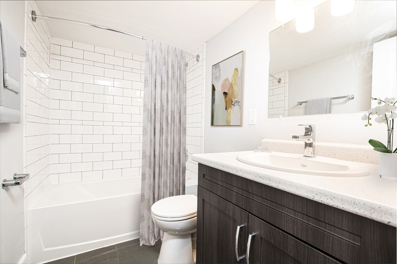 860 Pharmacy Avenue - Photo 4 of 5