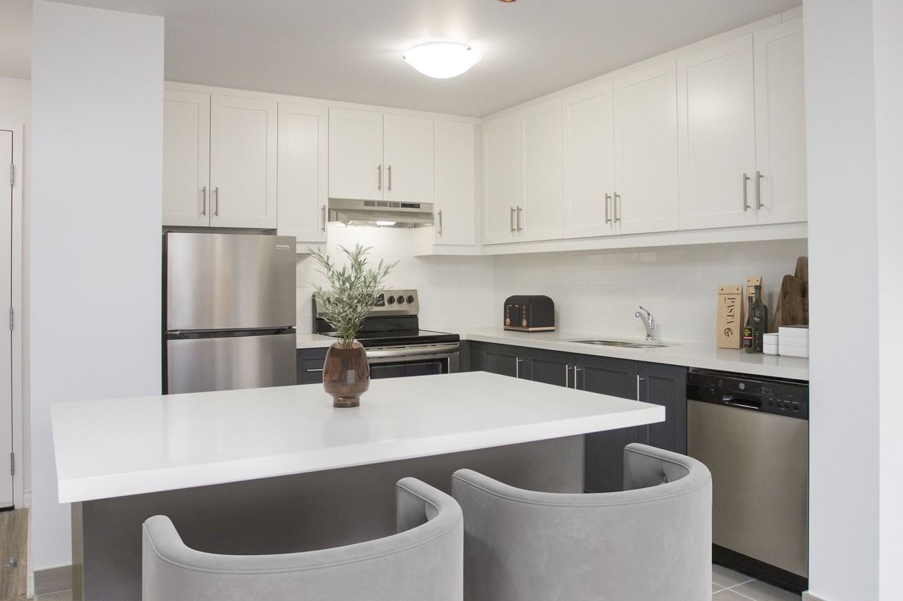 Antrim Apartments - Photo 3 of 6