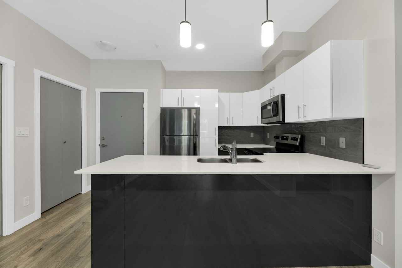 Hedstrom House - Photo 2 of 10