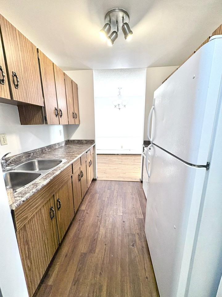 Amblewood Terrace - Photo 5 of 17