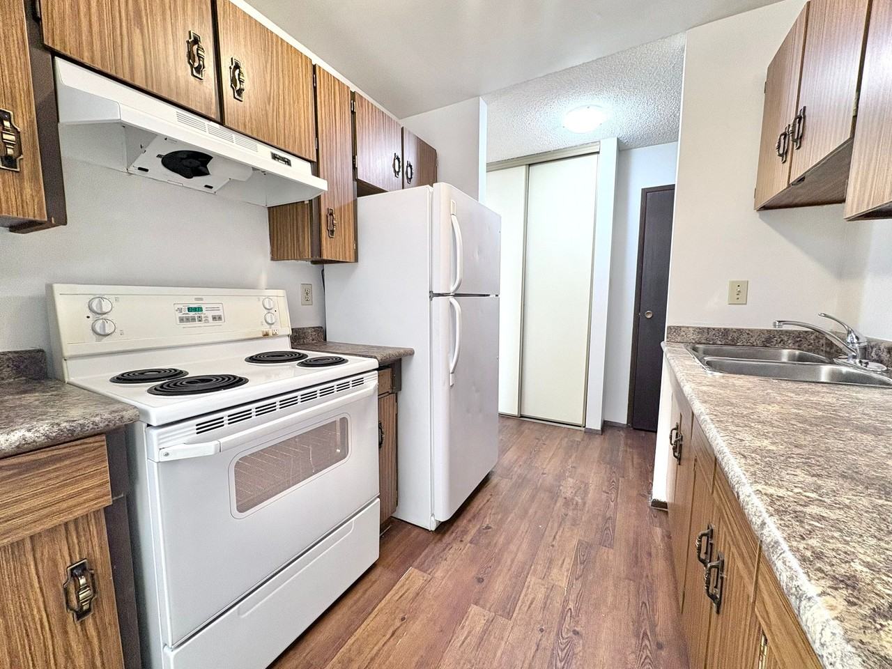 Amblewood Terrace - Photo 6 of 17