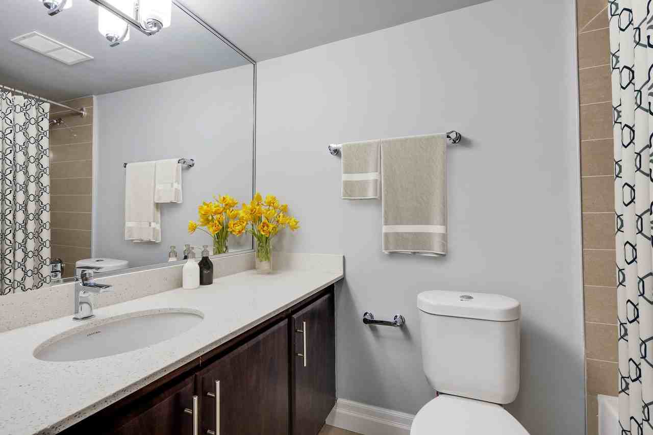 555 The West Mall - Photo 6 of 10