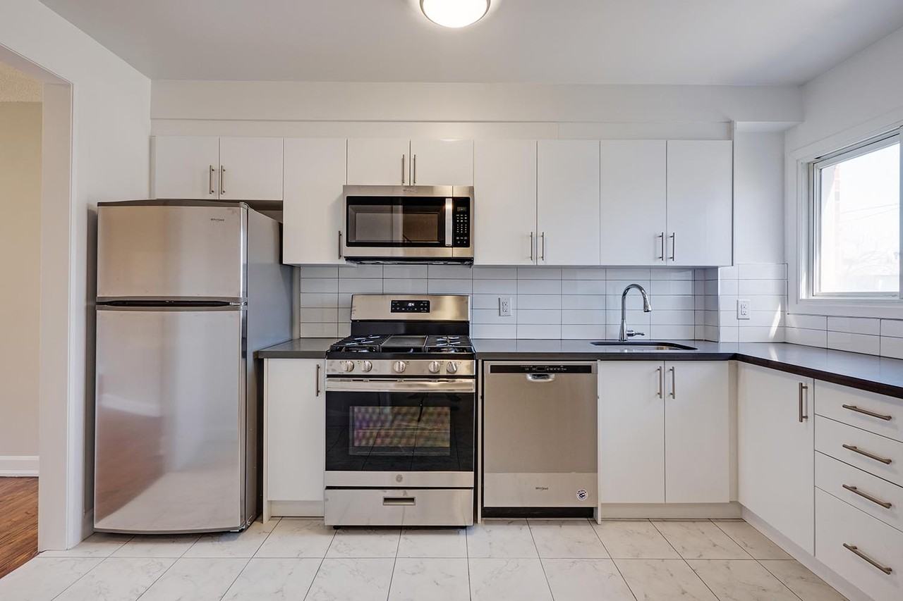 150 - 160 Cactus Avenue - Photo 6 of 14