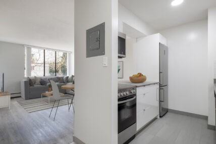 Crystal Court Apartments - Photo 5 of 16