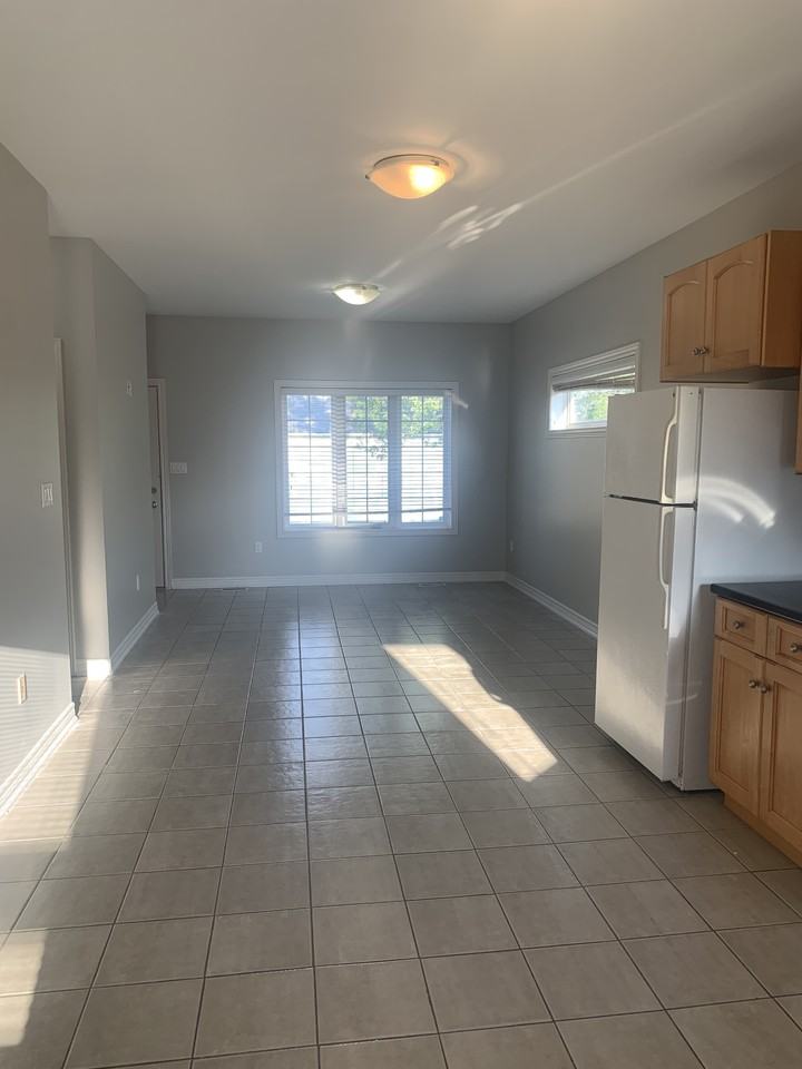 49 St. David Street West, Upper Unit, Thorold - Photo 4 of 12