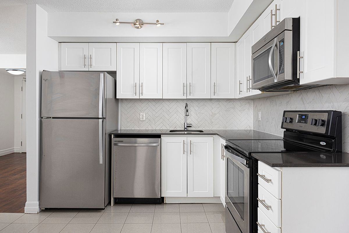 297 Queens Ave - Photo 6 of 17