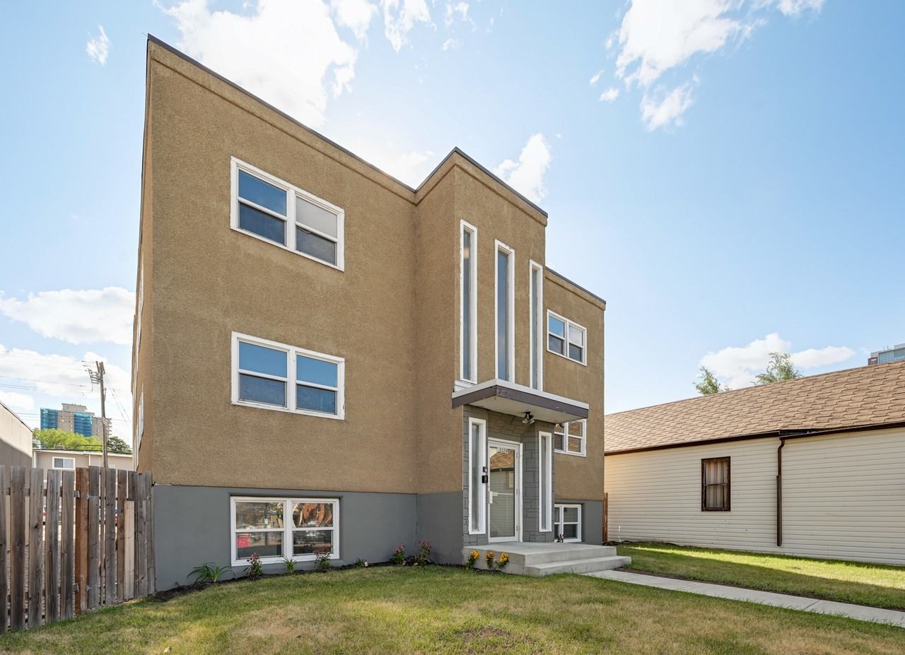 Edward Manor - Photo 6 of 13