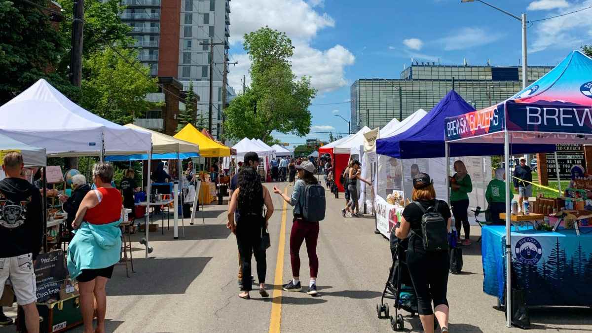 Edward Manor - Photo 7 of 13