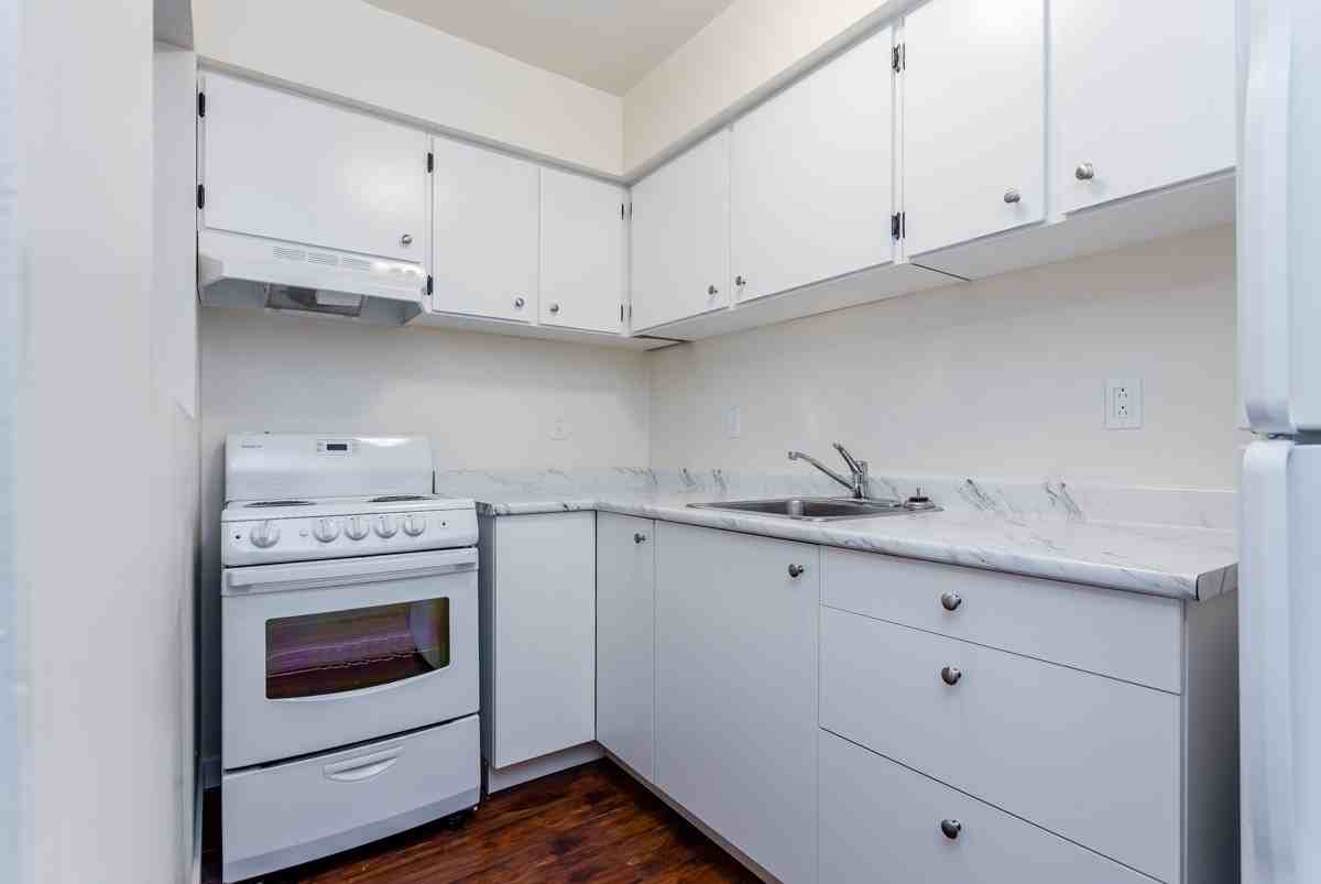 Harwood Apartments - Photo 2 of 9