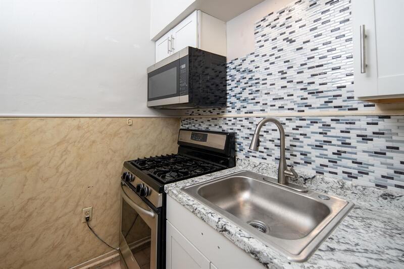 53 Main St - Photo 3 of 25