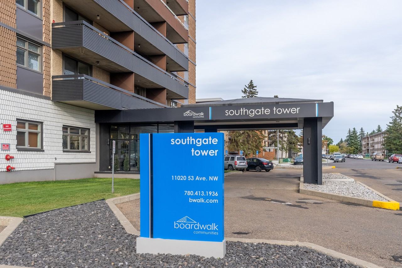 Southgate Tower - Photo 3 of 28