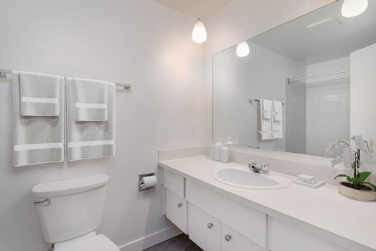 Redwood Court - Photo 7 of 12