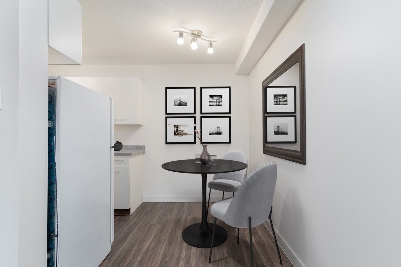 Victorian Arms - Photo 6 of 10