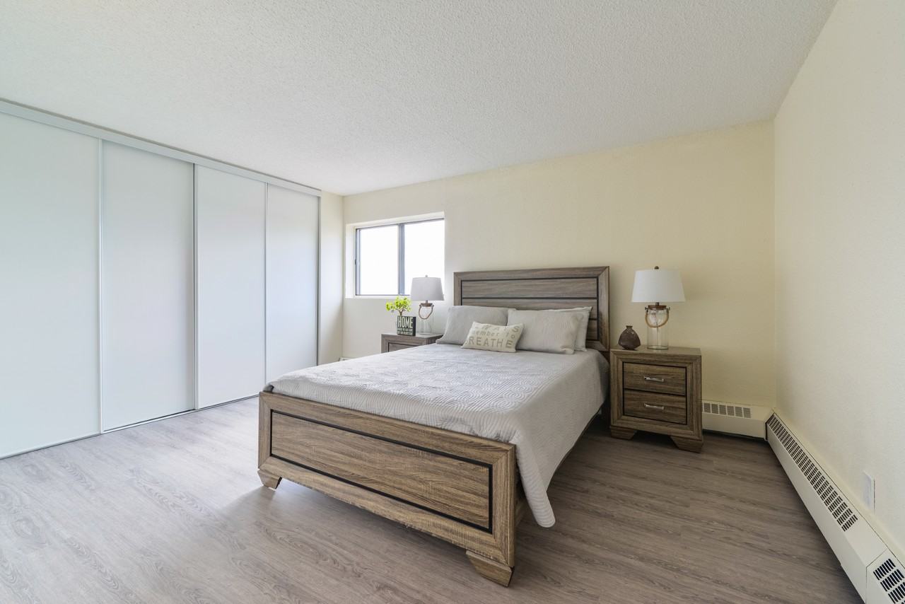 West Edmonton Village - Photo 7 of 31