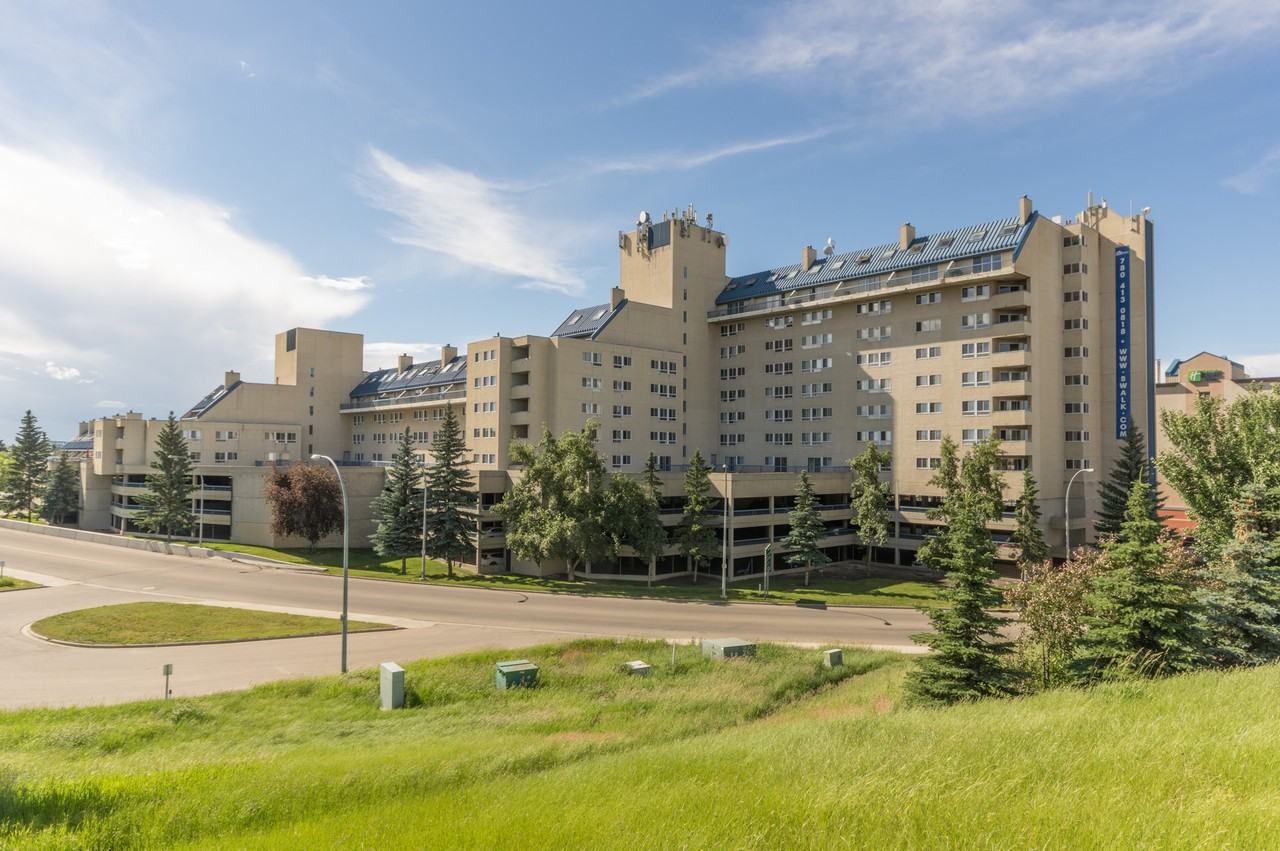 The Pavilion - Photo 7 of 9