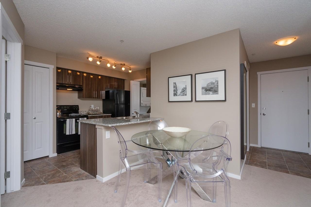 The Edge - Photo 5 of 15