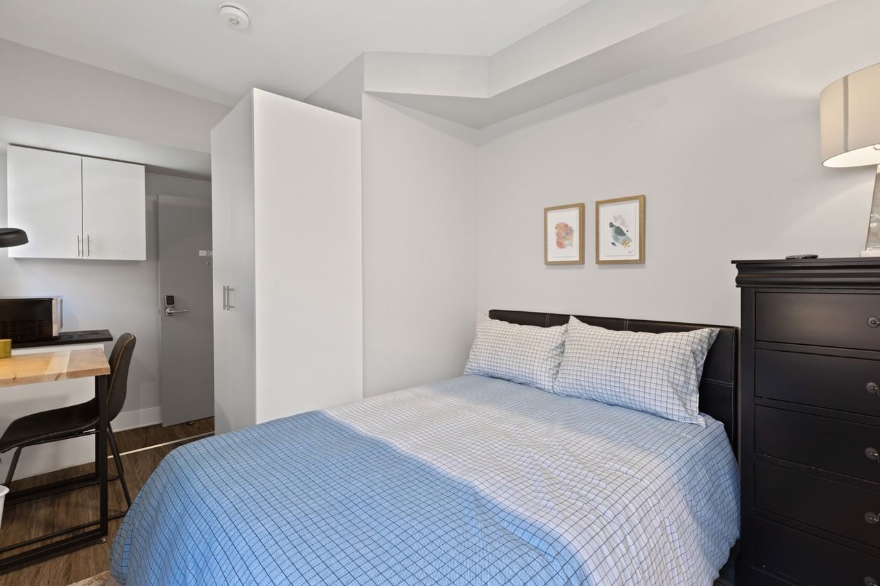 68 Sweetland Avenue - 3C - Photo 4 of 10