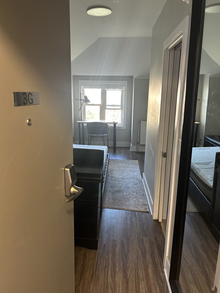 68 Sweetland Avenue - 3C - Photo 5 of 10