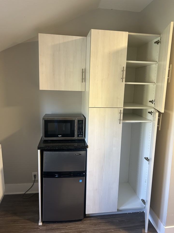 68 Sweetland Avenue - 3C - Photo 7 of 10