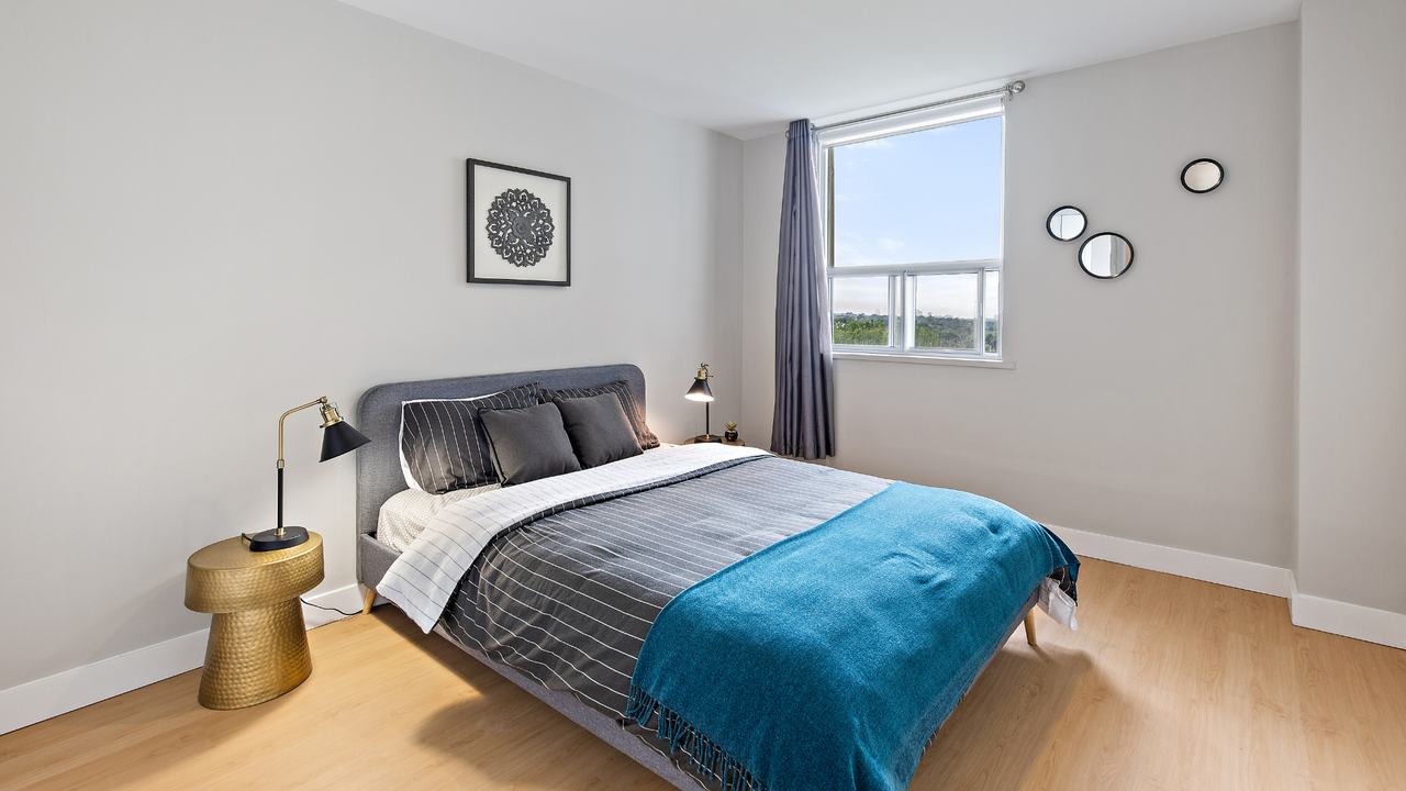 1577 Lawrence Avenue West - Photo 7 of 15