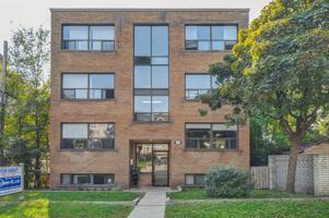 featured image of 7 Glazebrook Ave