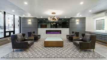 featured image of 812 King St W