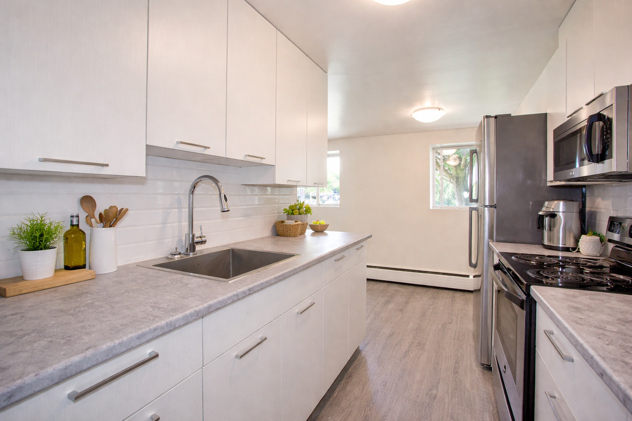 Meadowcrest Apartments - Photo 4 of 7