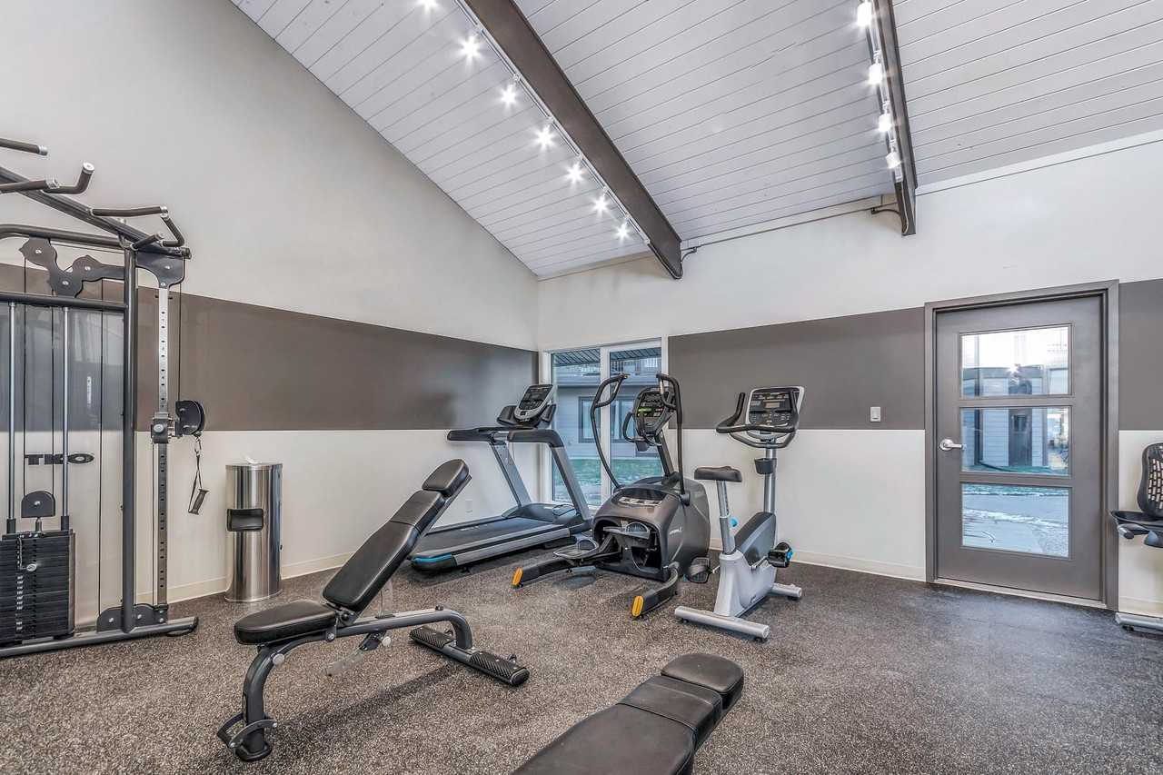 Greenbriar Apartments - Photo 7 of 9