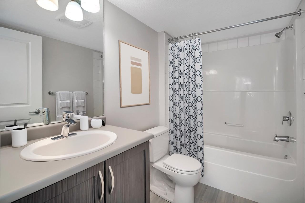 Pines Edge - Photo 6 of 9