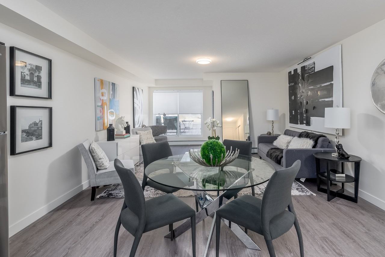 Castle Court - Photo 2 of 26