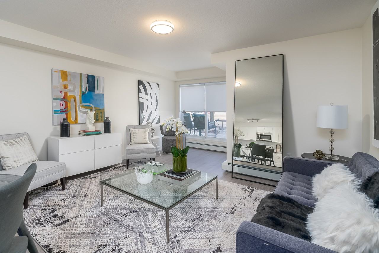 Castle Court - Photo 7 of 26