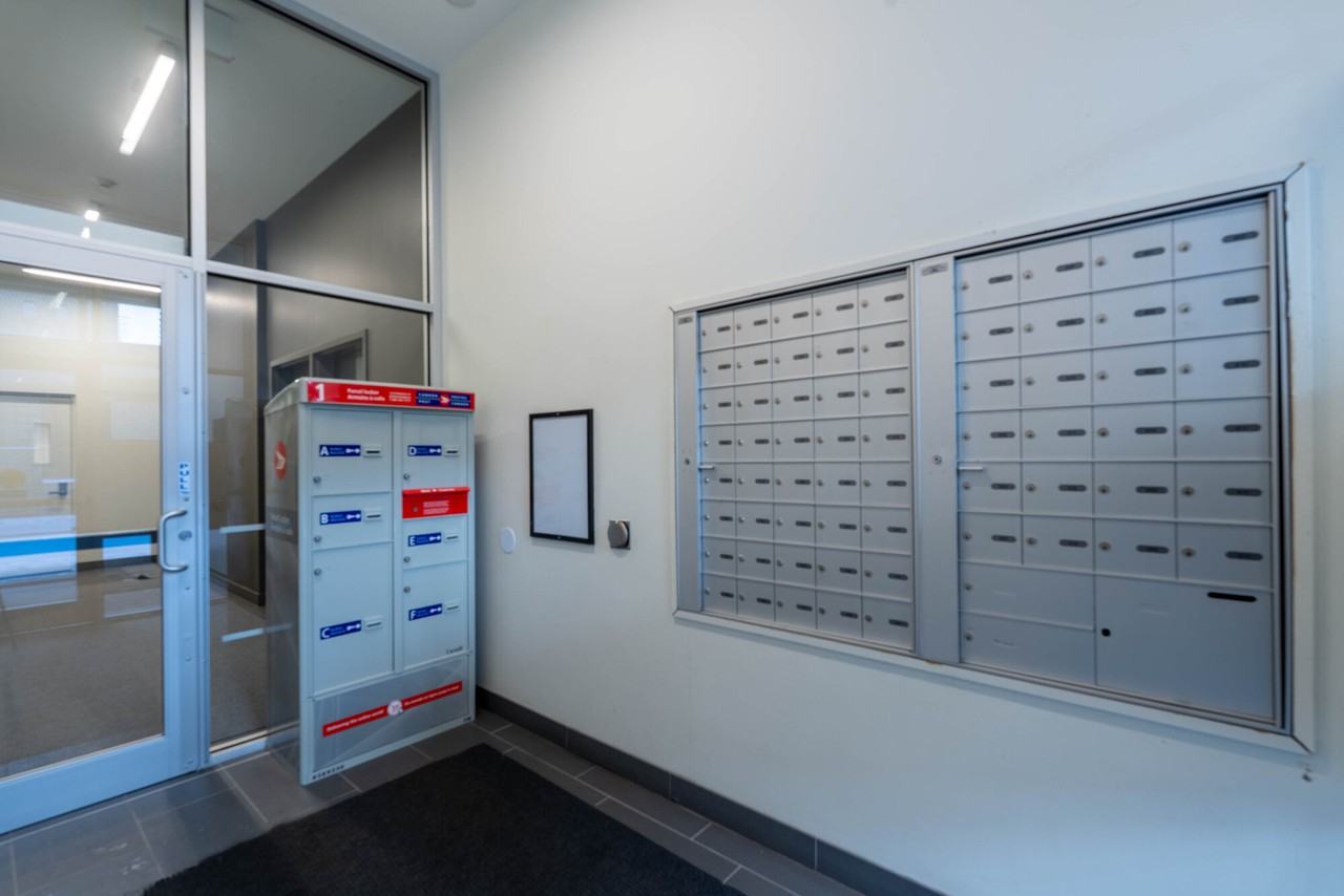 98 Market - Photo 3 of 50